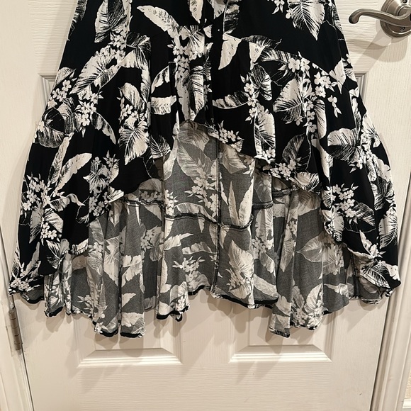 Hawaiian Print Maxi Dress - Picture 4 of 8